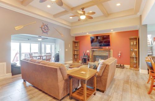 Ocklawaha Maison | Fish, Swim and More Lakefront Retreat in Ocklawaha!