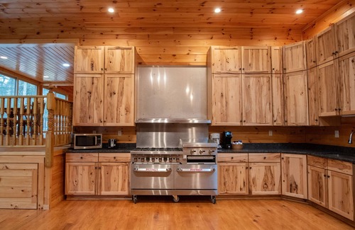 Woodward Maison | Fisher Mountain Retreat
