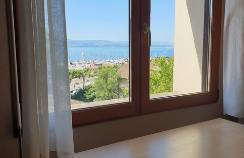 Thonon-les-Bains Maison | Maison des pêcheurs. 4 chambres. a 100m du port. vue lac.