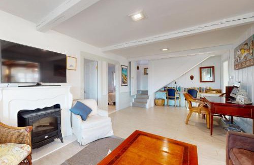 Newbury Maison | Fisherman's Paradise