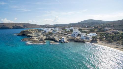 Pachena Maison | Fisherman's Syrma House