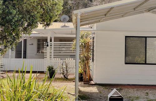 Taylors Beach Maison | Fishermans Cottage at Taylors Beach