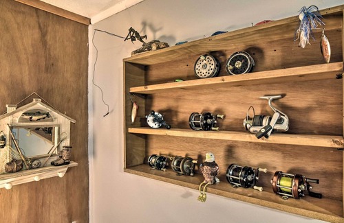 Lewis County Maison | 'Fishermens Tiny' Near Cowlitz River!