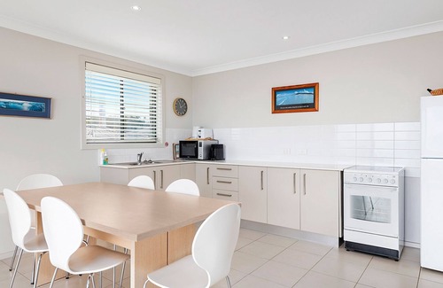 Fishermans Bay Maison | Fishie - 8a Pacific Street Fisherman Bay