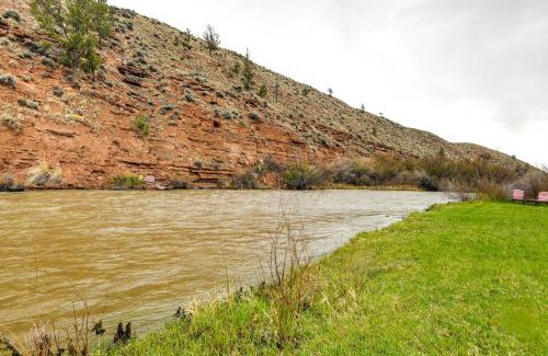 Dubois Maison | Fishing and Views River Paradise in Dubois!