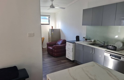 Fishing Point Maison | Fishing Point Guest House Retreat - fully self contained unit for two guests