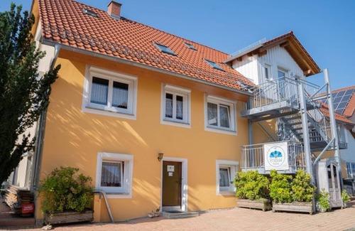 Engen Appartement | Five-bed room 30 sqm with private shower and shared WC, max. 5 persons