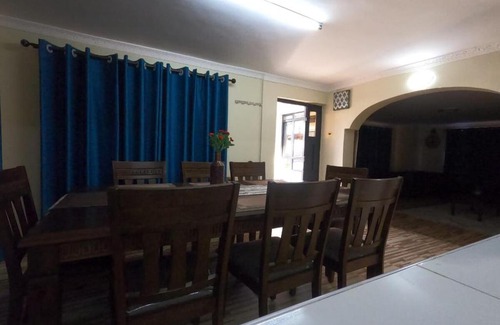 Central Province Villa | Five-Bedroom, all-ensuite Nest - MG's Mountain Nest