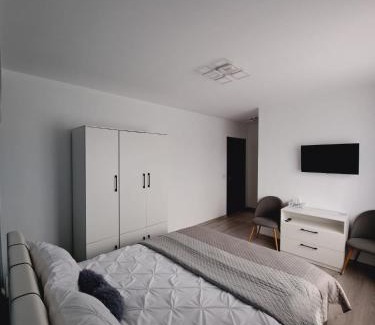 Cisnadie Maison | Five House