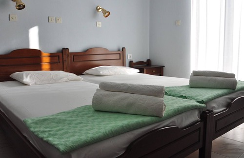 Therma Appartement | Cinq chambres modernes et confortables pour louer- Glaros