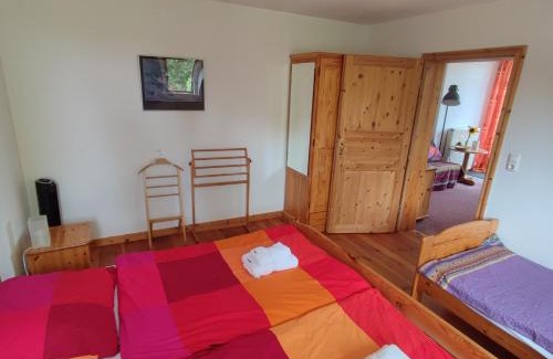 Hohenkirchen Appartement | Five Oaks - Rote Wohnung