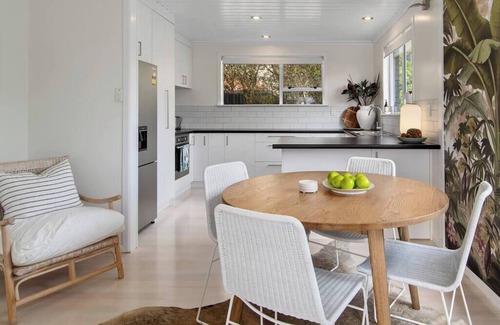 Omanu Maison | Five Palms Luxury Beach Escape