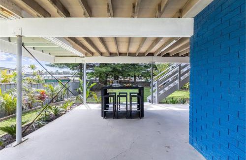Anna Bay Maison | Five Pines Beach House at Birubi 20 Robinson St pet friendly aircon and WiFi