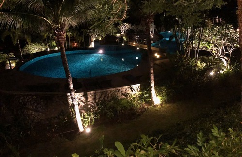 Choeng Thale Copropriété | Condominium cinq étoiles aux jardins de Layan - près de Laguna et de la plage de Bang Tao.