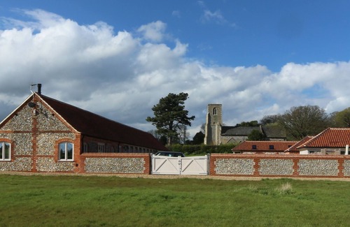 Fakenham Maison | Five Star, Gold Awarded, Barn Conversion In Beautiful Norfolk Hamlet