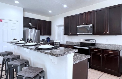 Watersong Maison | Five Star Huge Pool Home Close to Disney!!