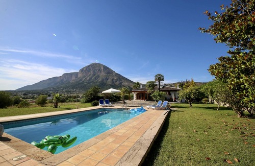 Javea Villa | Casa Japara grande finca avec une vue magnifique et un emplacement calme.