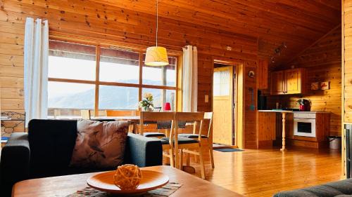 Kvinnherad Maison | Fjordhytte-2 am Hardangerfjord, grandioses Fjordpanorama, 20 PS Motorboot mietbar!