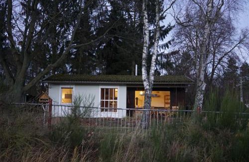 Niedergoersdorf Maison | Flämingpanorama - Ländliches Gartenhaus mit Kamin und Naturpanorama