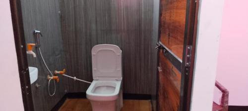 Gorakhpur Maison | Flamingo inn-KV tower 2nd floor, Paidleganj Kalepur,Kasia road, Gorakhpur
