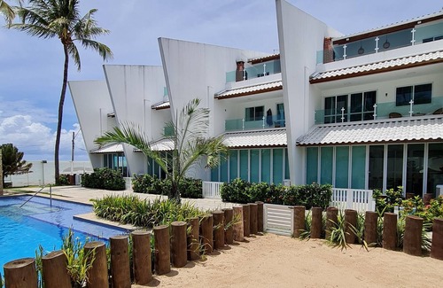 Maria Farinha Chalet De Ski | FLAT 101 - Seaside of Maria Farinha Beach - LocarHouse