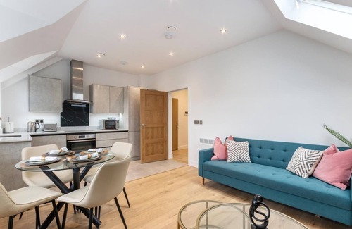 Leatherhead Appartement | Flat 3 Saarb Apartments