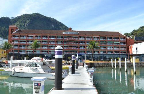 Parque das Palmeiras Appartement | Flat frente mar no Shopping Piratas , com estacionamento gratuito