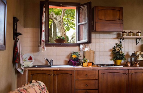 Lari Appartement | Flat in Lari, A/C, terrace, pool, restaurant, Wi-Fi, close to the village, Fr