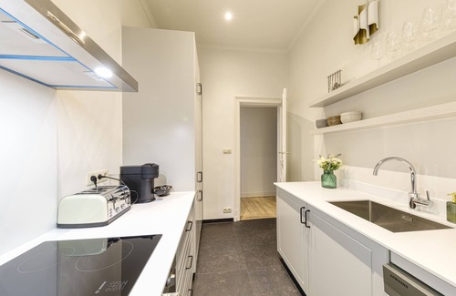 Ilot Sacre Appartement | Flat in the City Centre