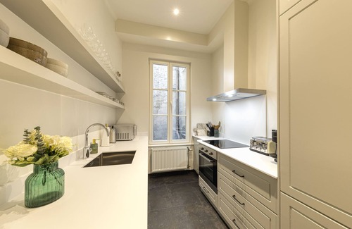 Ilot Sacre Appartement | Flat in the City Centre