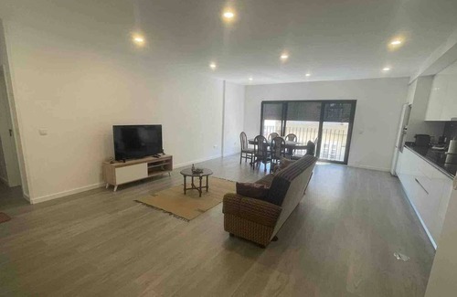 Tondela Appartement | Flat spacious and tidy - Close stadium + Wifi+ac