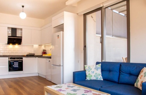 Sifne Mahallesi Appartement | Flat w Pool and Balcony 5 min to Beach in Alacati