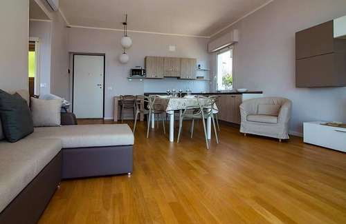 San Lorenzo al Mare Appartement | Flat with parking and lovely seaview terrace | V03