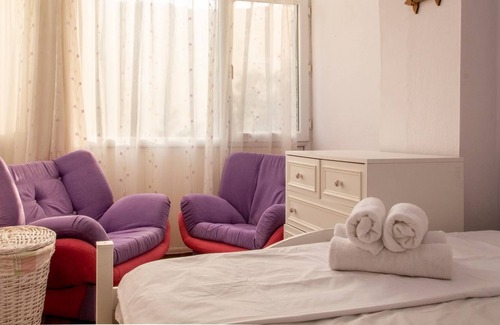 Konak Appartement | Flat with Large Balcony in Izmir