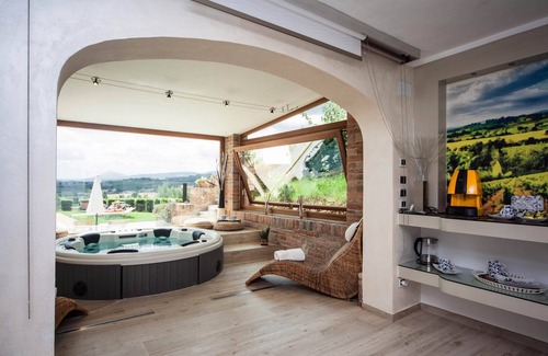 Montepulciano Appartement | Appartement avec terrasse privée,Wi-Fi,dans un domaine viticole avec piscine,Spa