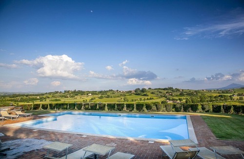 Montepulciano Appartement | Appartement avec terrasse privée,Wi-Fi,dans un domaine viticole avec piscine,Spa