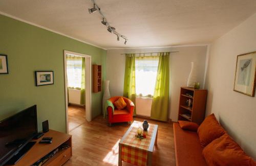 Schwanheim Appartement | flat2let Apartment 1
