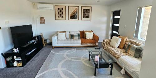 Flat Bush Maison | Flatbush Center point