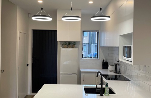 Flat Bush Maison | Flatbush Holiday Accommodation, 2 Bedroom TownHouse | Apartment KK11