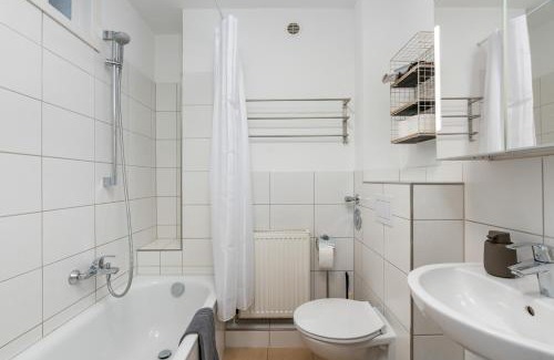 Oststadt/Stadtfeld Appartement | FLATLIGHT - Shiny Apartment - Balcony - Central - Kitchen