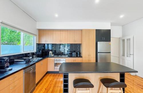 Flemington Maison | Flemington Escape with private rooftop area