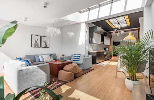 Halle Maison | FlemisHome Spacious Getaway – Free Parking, Garden, Terrace, Great Location"
