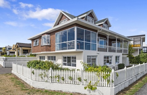 Taupo Maison | Fletcher House. No1.