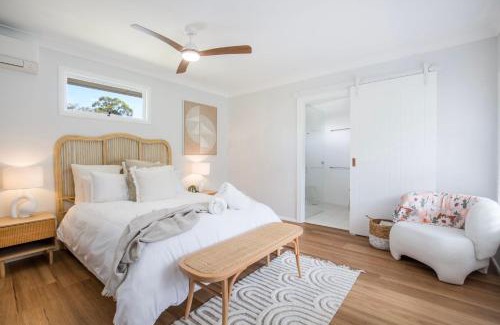Culburra Beach Maison | Fleur de Chalet - Pet Friendly - 10 Mins Walk to Beach