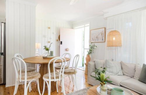 Culburra Beach Maison | Fleur de Chalet - Pet Friendly - 10 Mins Walk to Beach