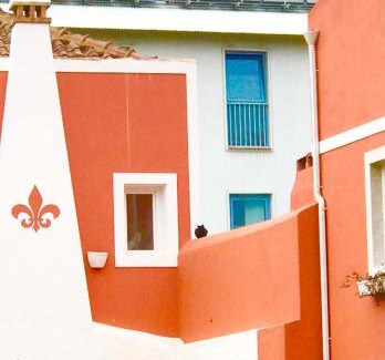 Carvoeira Maison | Fleur de Lis