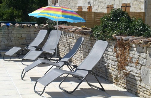 Vallans Cottage | Fleur de Soleil - magnífico familia rural con piscina