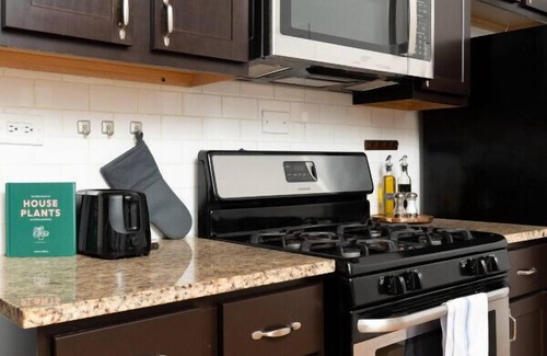 East Village Appartement | Flexhome Ukrainian Village 2BR D1