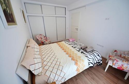 Cisnadie Appartement | FLH - Apartament Kathy Sibiu