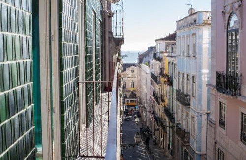 Bairro Alto Appartement | FLH Bairro Alto Balcony with River View